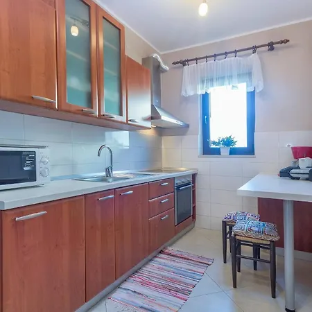 Modern, Affordable And Nicely Decorated - Paradise Gostinjska kuća