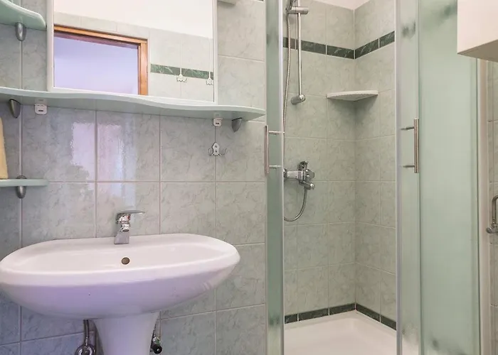 Modern, Affordable And Nicely Decorated - Paradise 3* Πούλα