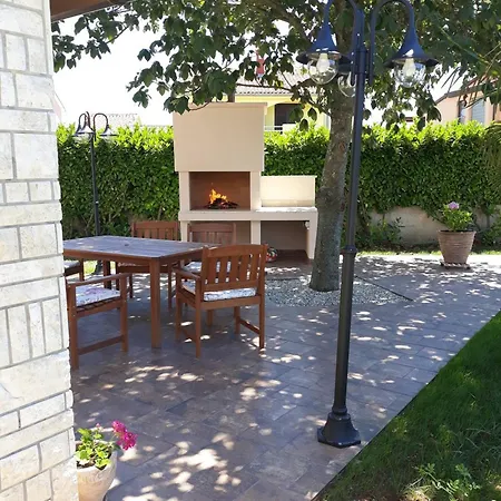 Modern, Affordable And Nicely Decorated - Paradise *