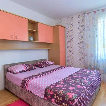 Modern, Affordable And Nicely Decorated - Paradise 3*