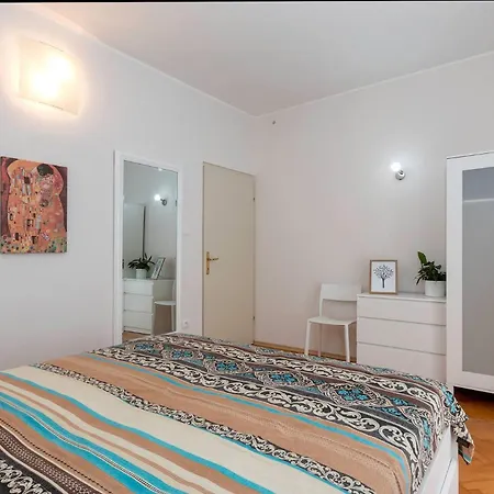 Modern, Affordable And Nicely Decorated - Paradise 3*