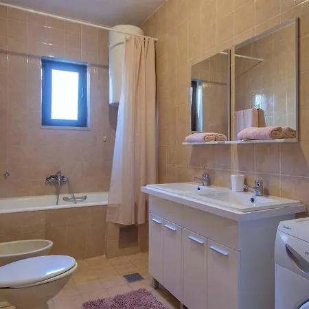 Guest house Modern, Affordable And Nicely Decorated - Paradise *