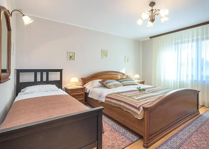 Modern, Affordable And Nicely Decorated - Paradise Πανσιόν