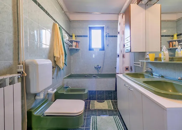 Πανσιόν Modern, Affordable And Nicely Decorated - Paradise