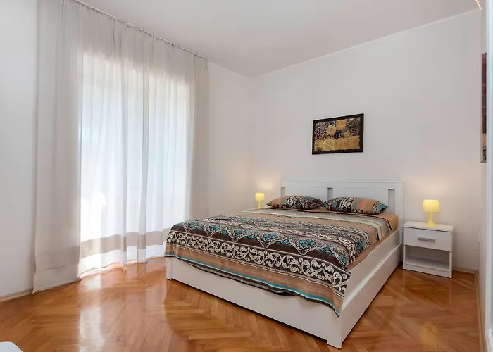 Πανσιόν Modern, Affordable And Nicely Decorated - Paradise 3*