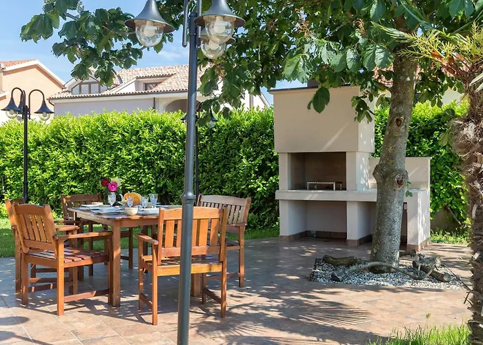 Modern, Affordable And Nicely Decorated - Paradise Πανσιόν 3*